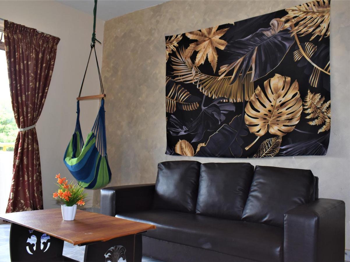 Purnama Homestay At Oceanview Resort Port Dickson Esterno foto