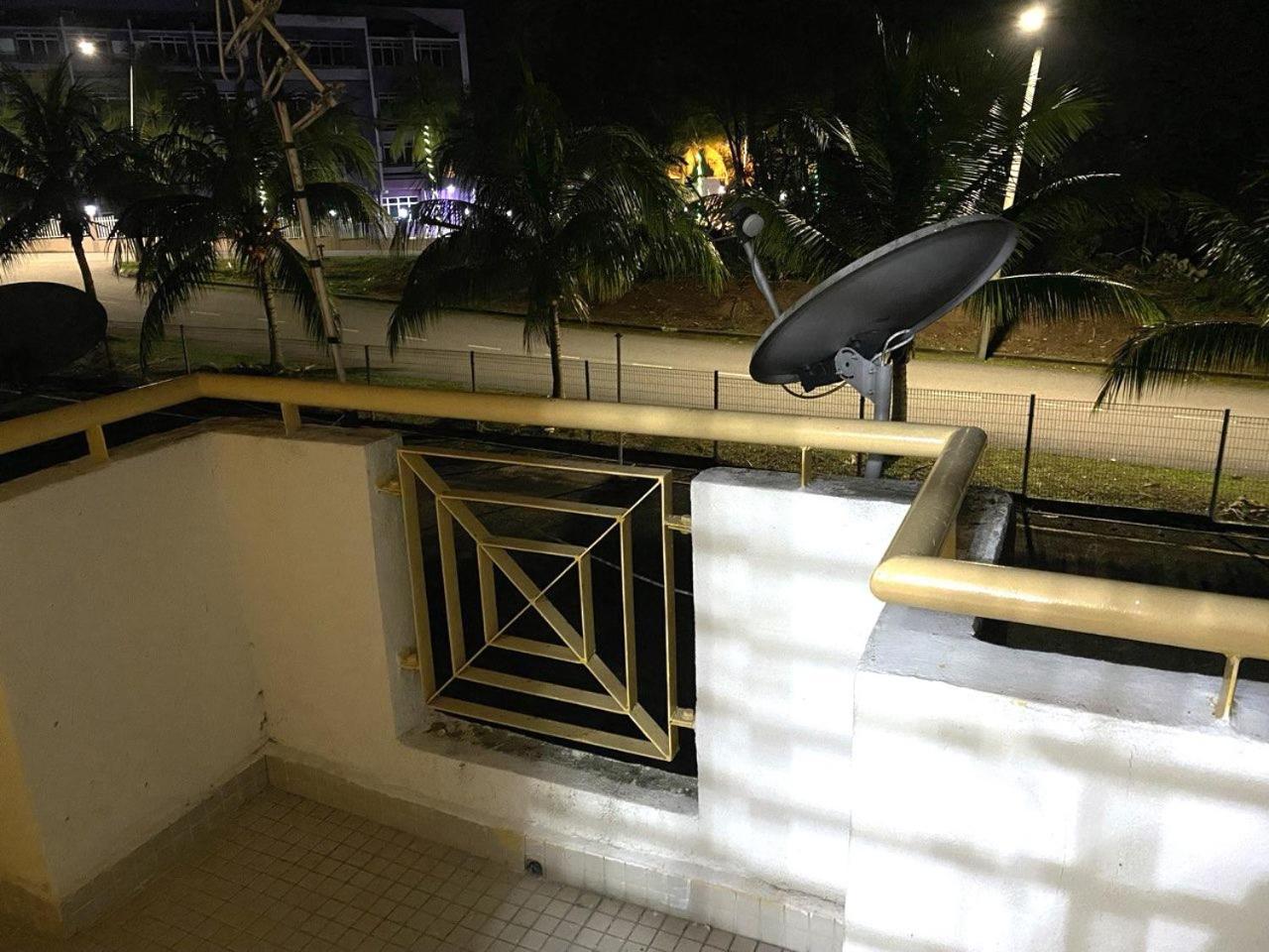 Purnama Homestay At Oceanview Resort Port Dickson Esterno foto
